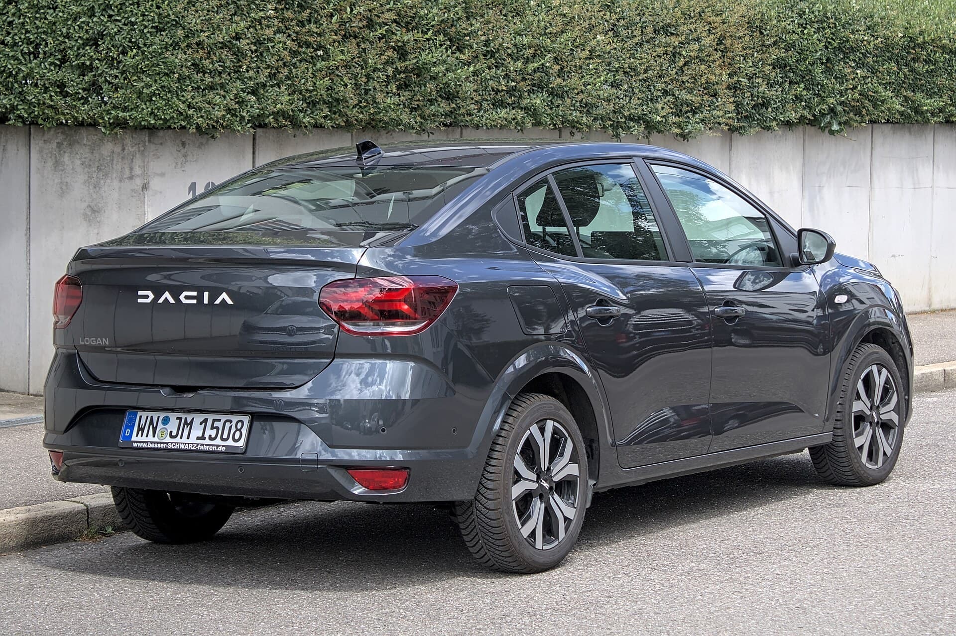 Dacia Logan — Photo 2