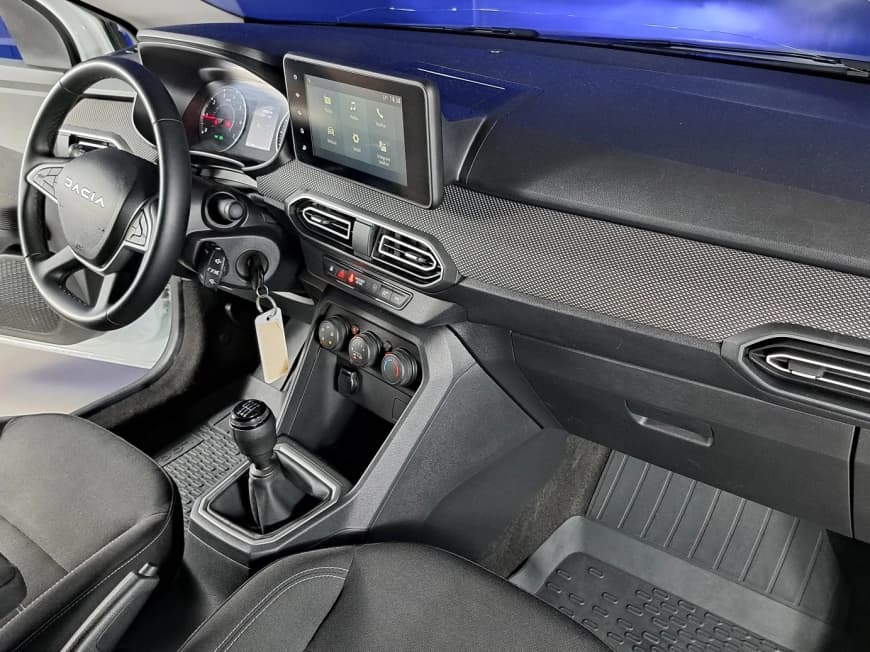 Dacia Logan — Photo 2